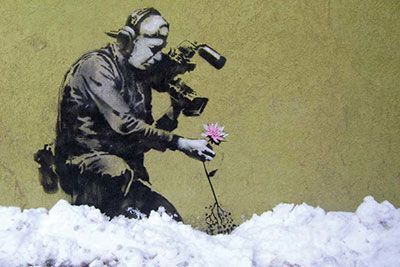 Gemälde Reproduktion von Banksy Kameramann und Blume